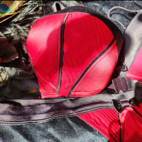 Honey Birdette Bardot Red & Black Set - Picture 3 of 5